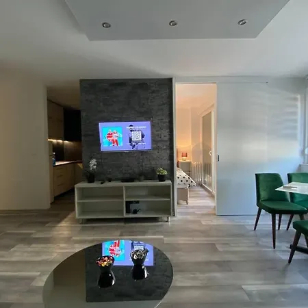 Omar Stan Na Dan Besplatan Parking