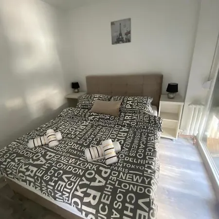 Appartement Omar Stan Na Dan Besplatan Parking *