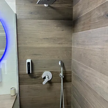 Apartman Omar Stan Na Dan Besplatan Parking Szarajevó